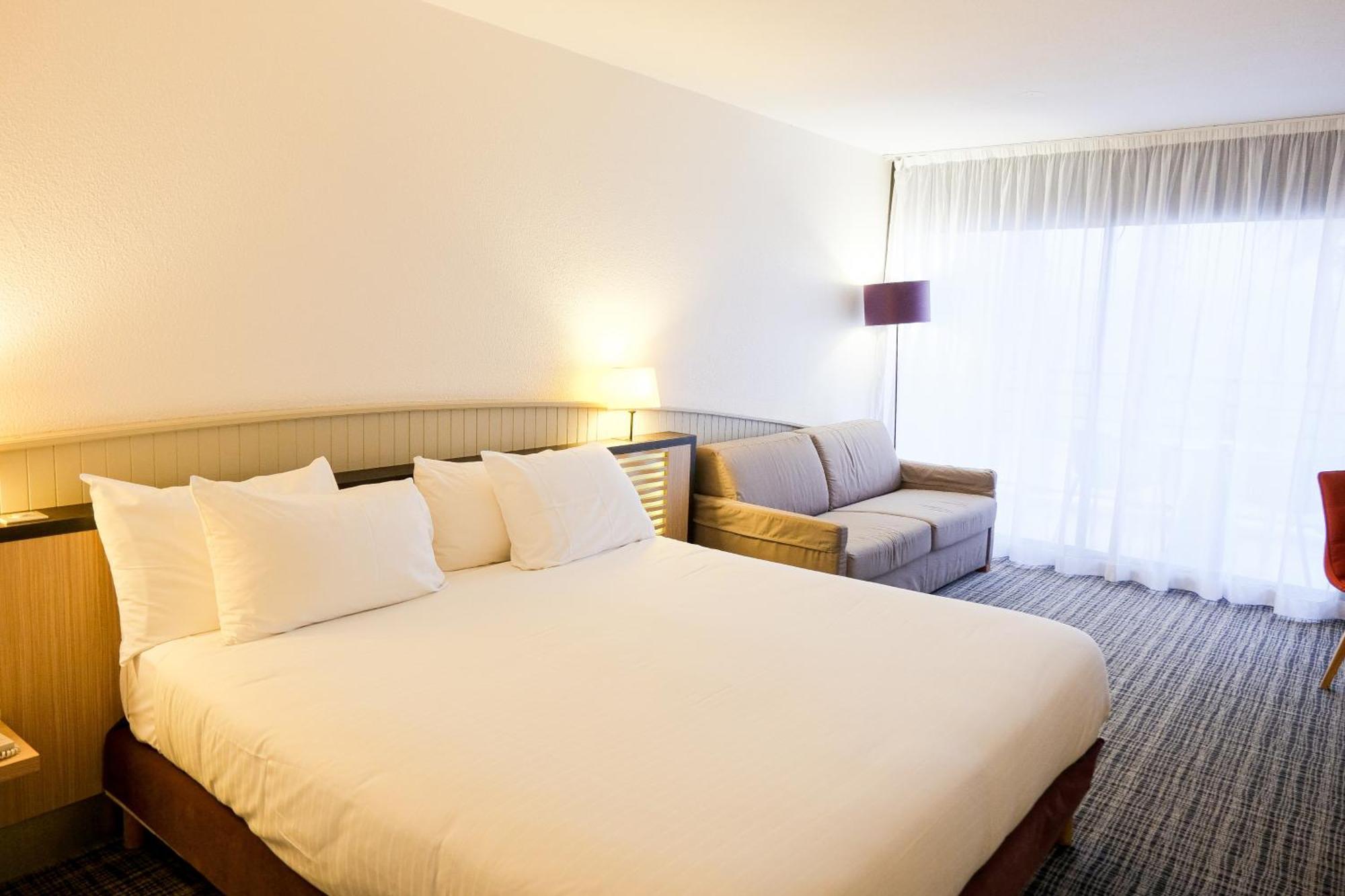 Doppelzimmer mit Poolblick